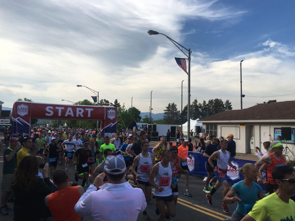 Over 1,000 runners about to take on the breathtaking LP Marathon and Half Marathon courses.