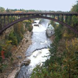 Bridge going over Ausable Chasm