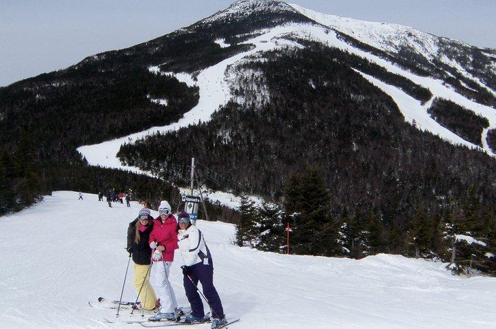 girls day skiing at Whiteface