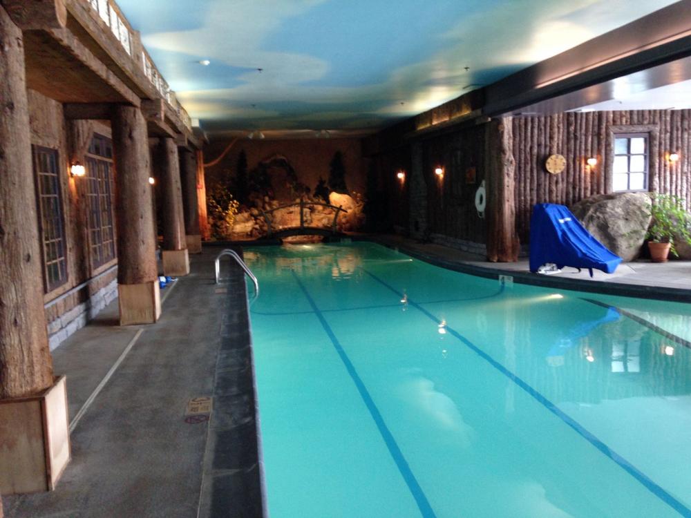 Guests of the Inn enjoy one of the most scenic pools in town; Mirror Lake and the mountains are your outside view. Guests of the Inn enjoy one of the most scenic pools in town; Mirror Lake and the mountains are your outside view.