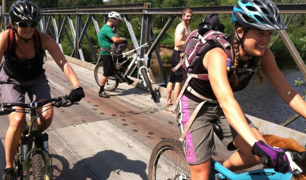 Riders at the Steel Bridge