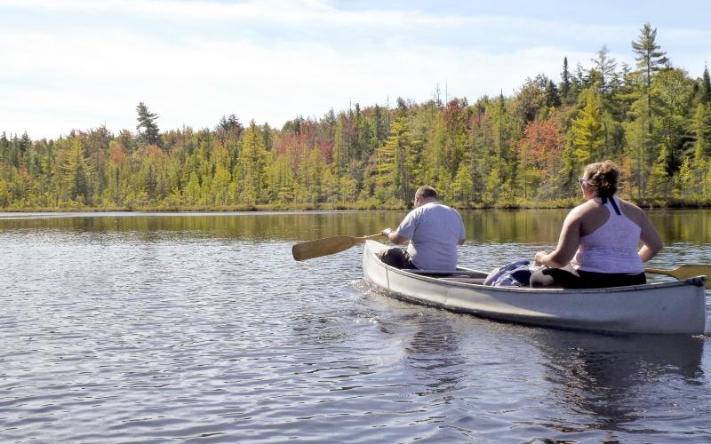 Miles of shoreline for autumn foliage enjoyment.